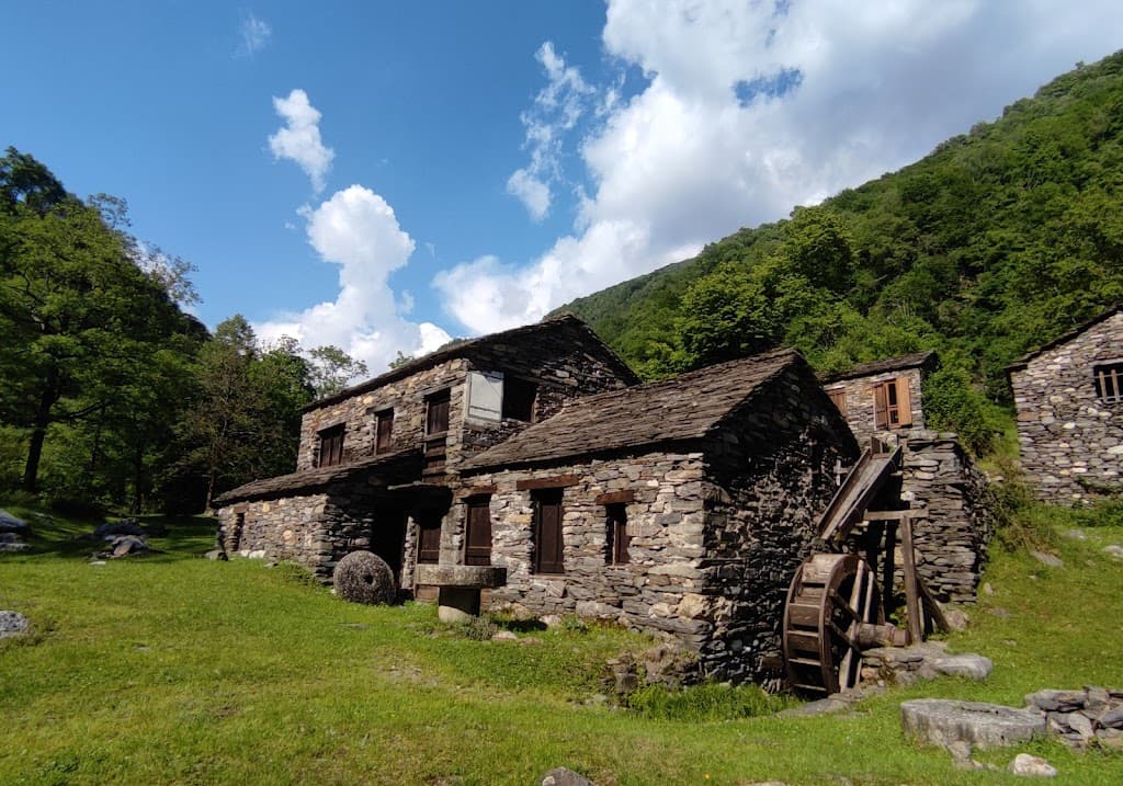 Imbarcadero di Maccagno