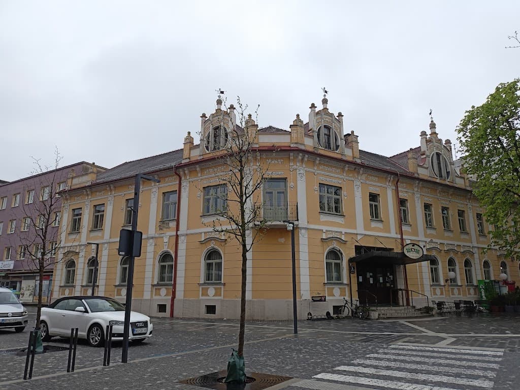 Hotel Zvezda